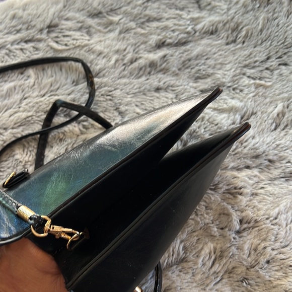 BLACK LEATHER CROSSOVER - Picture 4 of 9